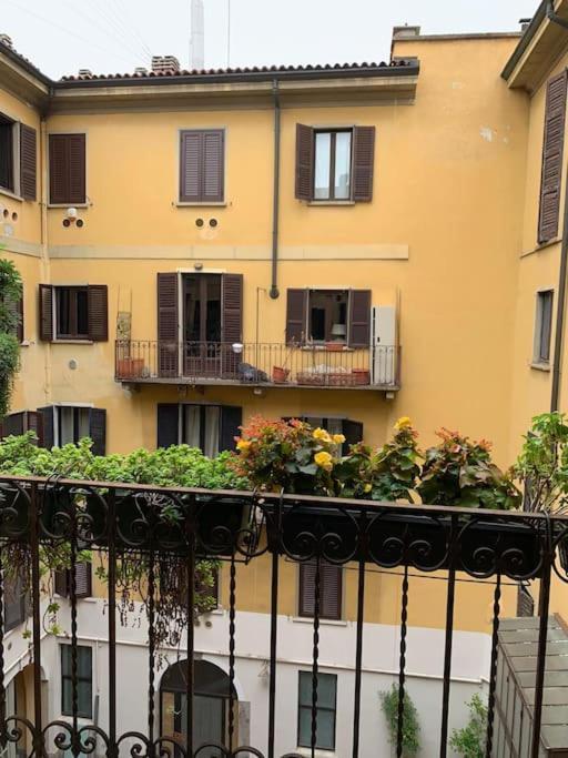 La Casa Alle Colonne - Navigliapartments Milano Exteriör bild