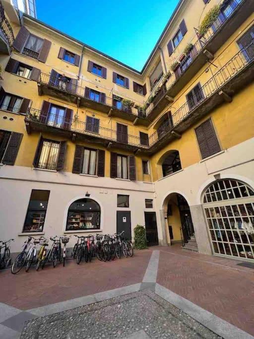 La Casa Alle Colonne - Navigliapartments Milano Exteriör bild